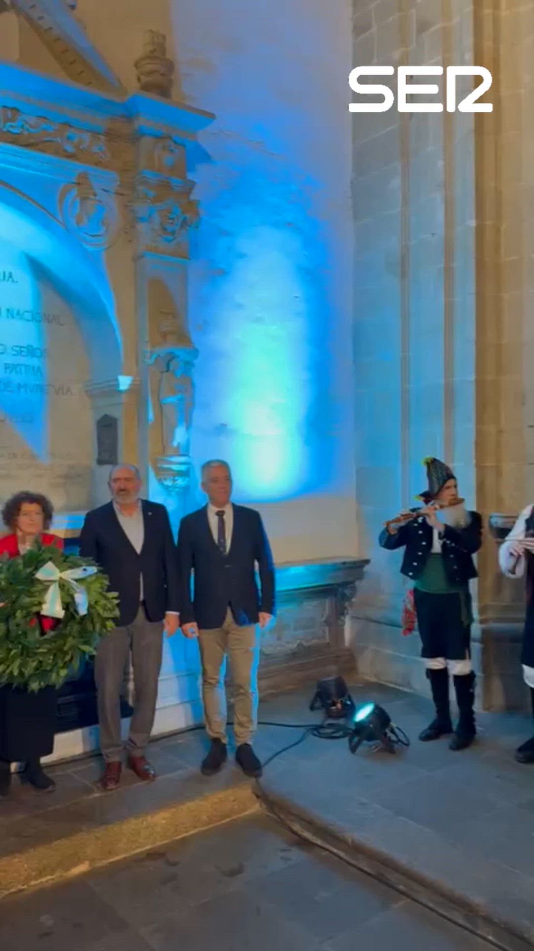 Homenaje a Rosalía de Castro en el 189 aniversario de su nacimiento