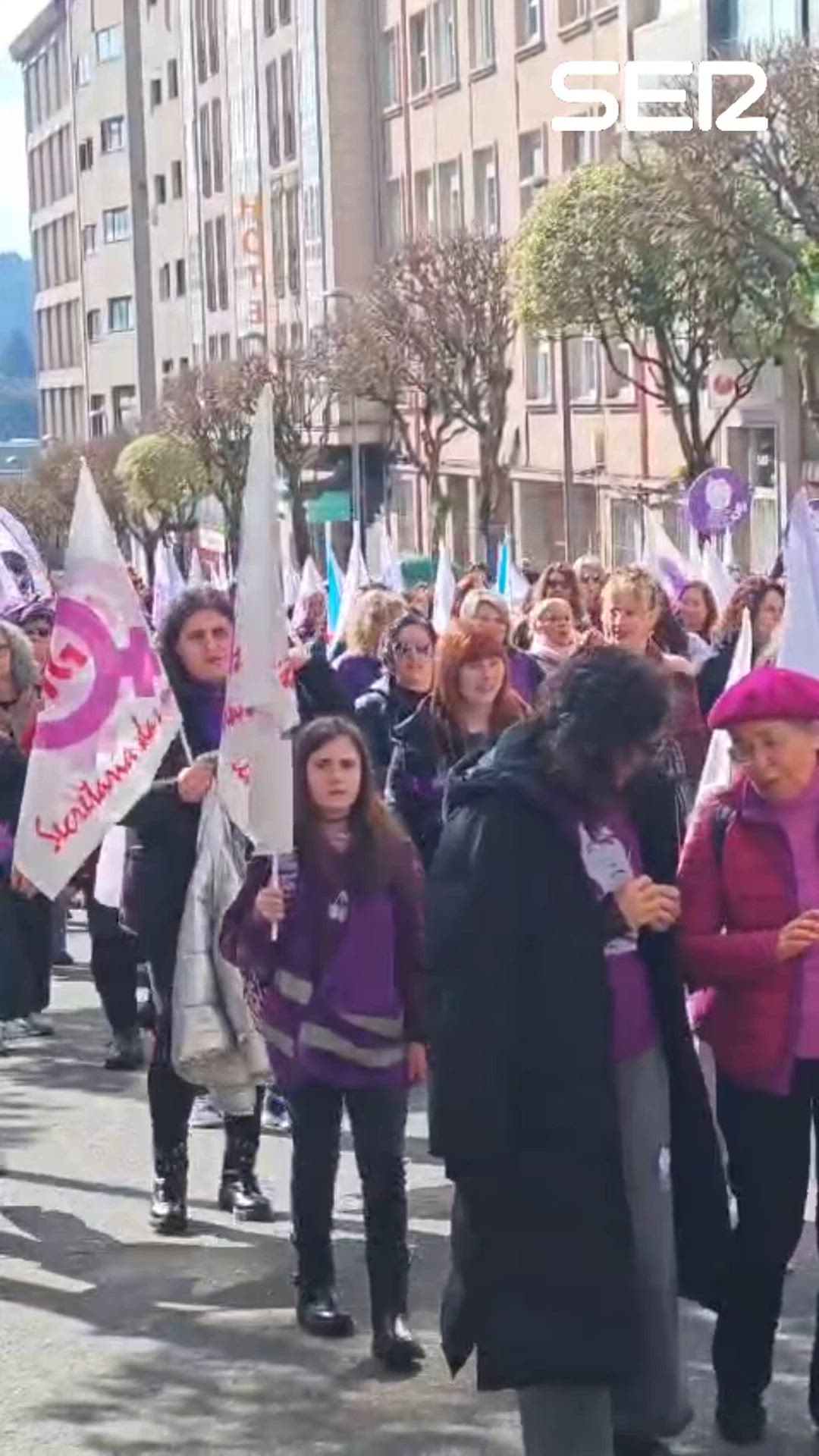 Un 8M reivindicativo en las calles de Santiago