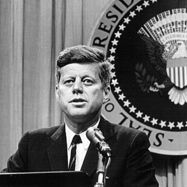 Capítulo 3: 1960, de repente, Kennedy episode artwork