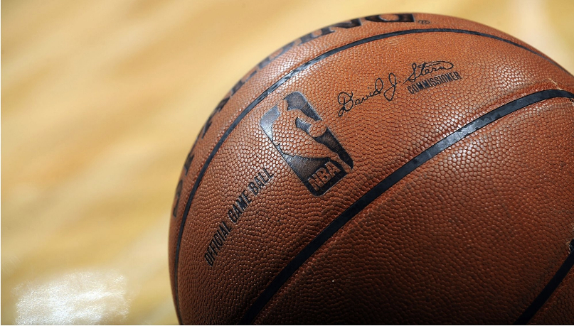 Antoni Daimiel explica en El Larguero el novedoso formato estilo Mundial de fútbol con el que se podría resolver la temporada de NBA episode artwork
