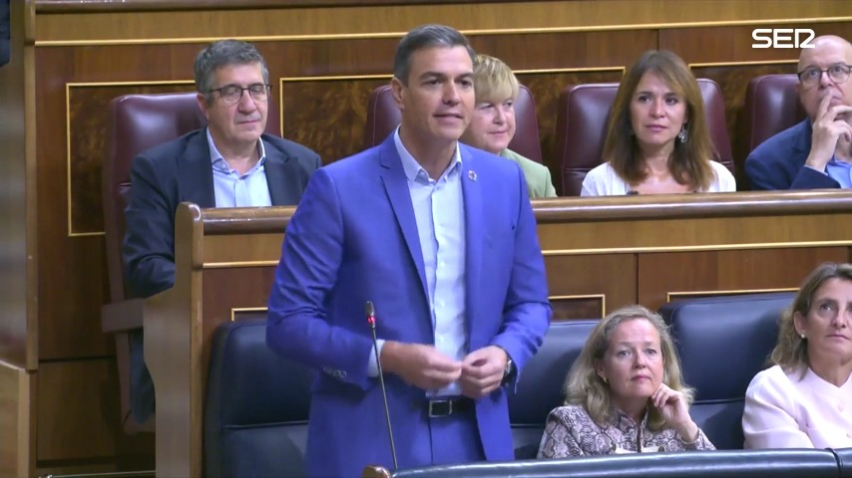 Sánchez acusa a PP de defender "programa de las energéticas" y Gamarra le reprocha alejarse de gente