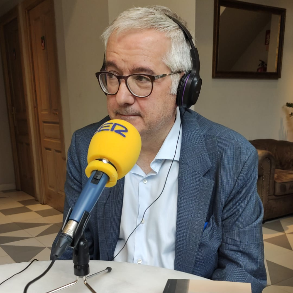 Imagen de Desayunando con... Alfonso Armada, reportero, poeta y mejor persona