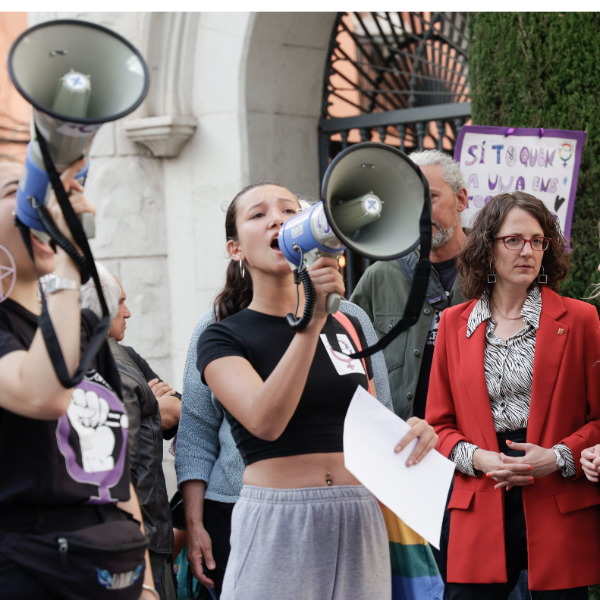Imagen de Sin esperanzas ni futuro, las jóvenes generaciones en los barrios más pobres