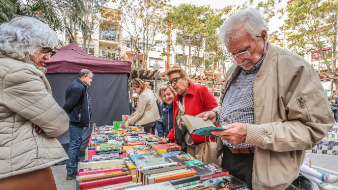 La democracia, un cambio de percepción entre generaciones: "Nos costó mucho conseguirla y los jóvenes se preocupan menos por conservarla" episode artwork