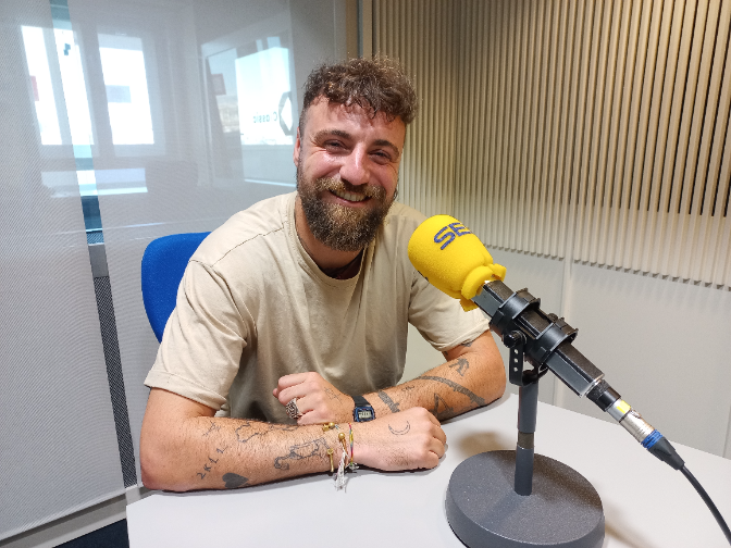 Luis Fercán, la guitarra de 40 euros que se quedó en Indonesia y la autocaravana con la que va de gira episode artwork