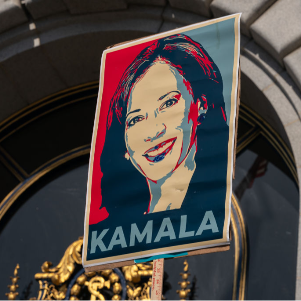 cover of episode Banderas rojas | De Nerón a Kamala Harris: las banderas rojas de las fake news