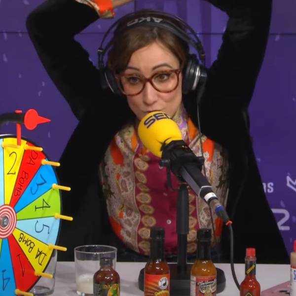 Imagen de Ana Morgade recuerda la actuación más surrealista de su vida: fue como falsa invitada a una boda y acabó en urgencias