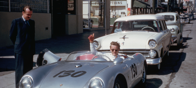 Imagen de La avalancha de cartas tras la muerte de James Dean obligó a Warner a crear un departamento exclusivo