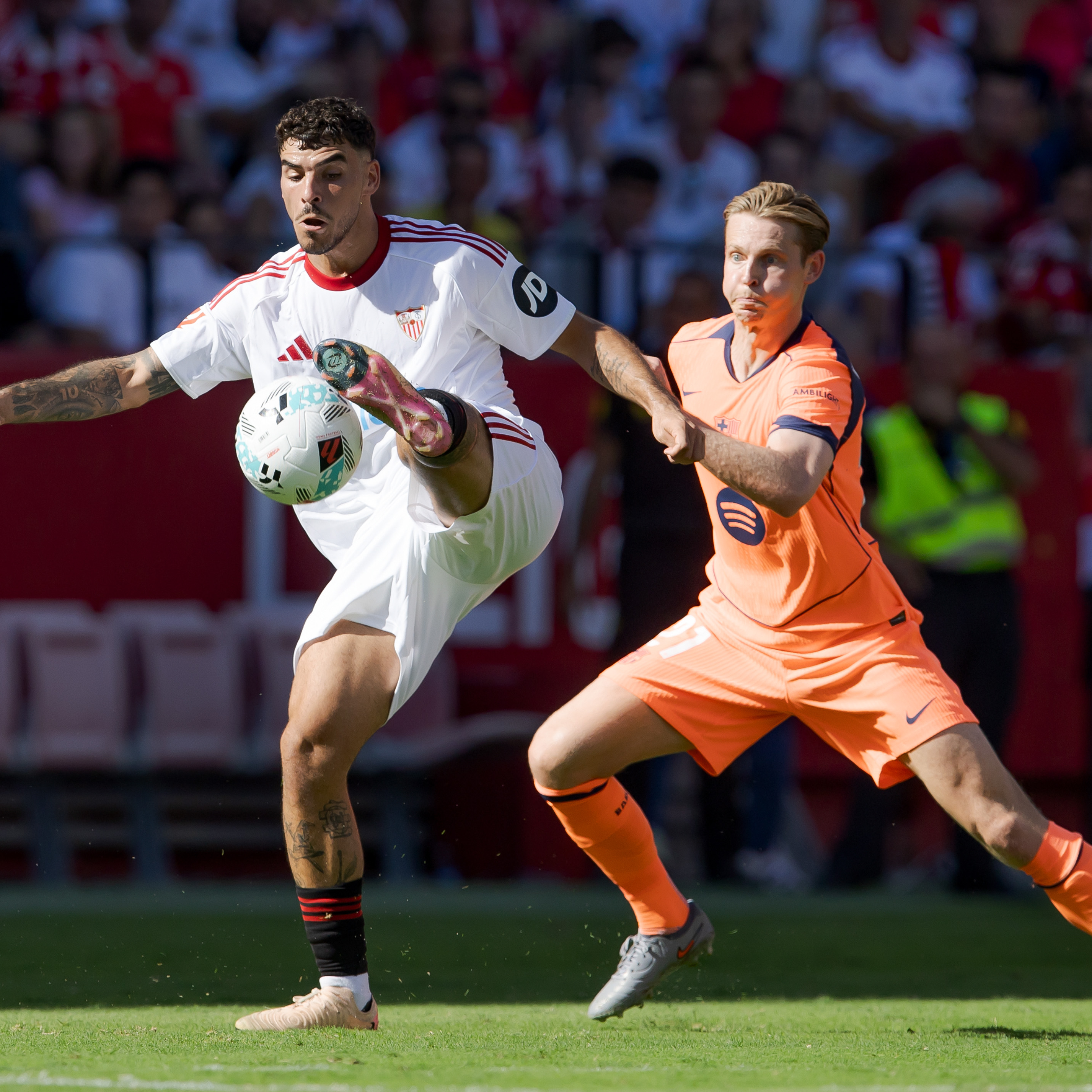 Imagen de LaLiga EA Sports | Sevilla FC 2-0 FC Barcelona | Gol de Isaac Romero