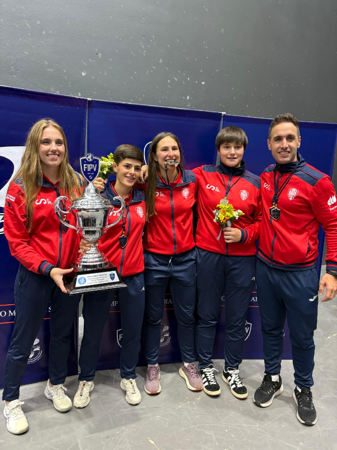 Silvia Comendador, campeona del Mundo Sub-23 con España en la modalidad de trinquete