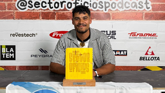 Imagen de Entrevista al salcedense Eduardo Figueiredo, galardonado como Mejor Perfil Revelación en la gala del Sector de Oficios