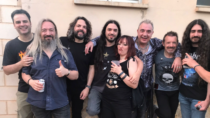 Imagen de Amigos y compañeros felicitan a Tako por su 40 aniversario