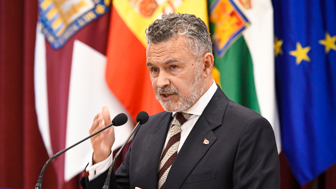 Escobar confirma la “inmediata” compra de los edificios de Comandancia en Logroño