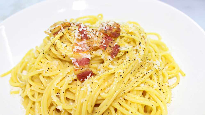 La receta de carbonara con la que triunfa el Ingeniero Cocinero