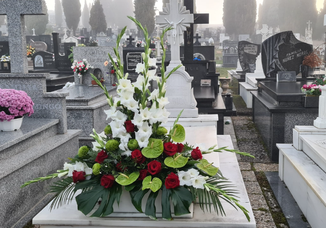 Imagen de Bardón Floristas, el recuerdo floral para el Día de los Santos
