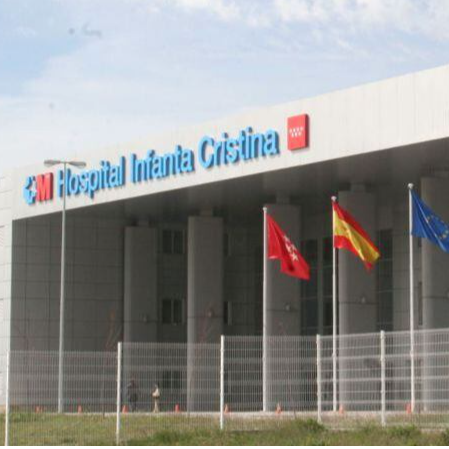 Raquel Cortés, portavoz de la sección sindical del Hospital de Parla, reivindica una lanzadera para comunica el centro con la ciudad de forma más rápida.