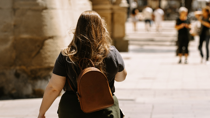 "Llevo tres meses con los papeles en regla, con dos años de padrón y es imposible tener una cita": así es la situación del servicio de extranjería en La Rioja