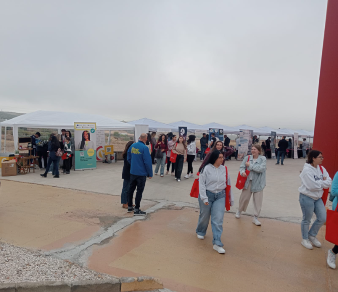 Imagen de Reportaje en la Feria de Empleo Talento Joven de Linares