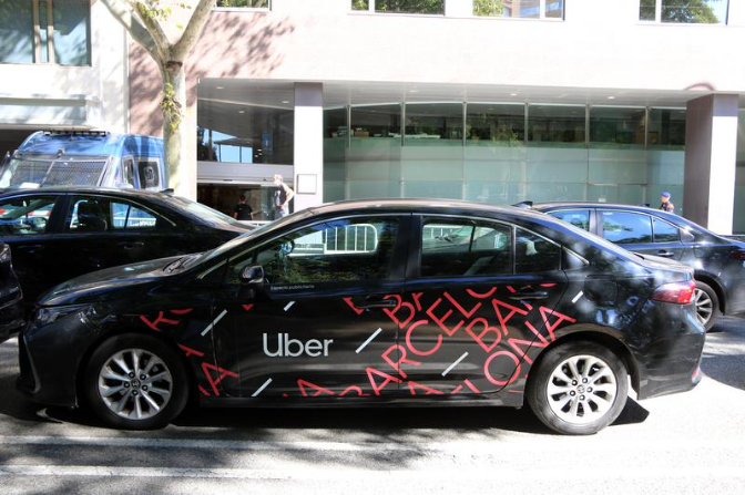 Uber capta 650 taxis de Barcelona en deu mesos