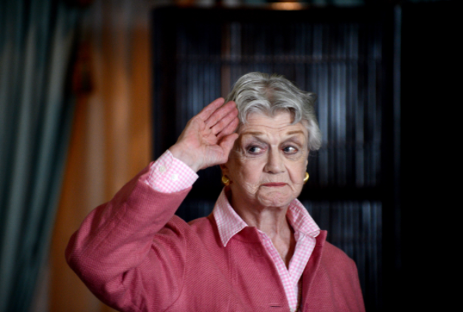 Hollywood la envejeció antes de tiempo: los papeles que marcaron a Angela Lansbury Hollywood la envejeció antes de tiempo: los papeles que marcaron a Angela Lansbury