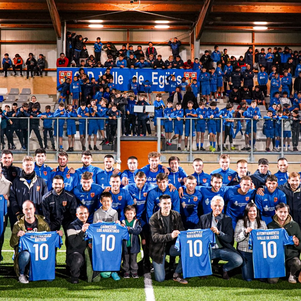 Txiki Acaz, entrenador del Valle de Egüés, que se enfrenta en la Copa del Rey al Andorra Txiki Acaz, entrenador del Valle de Egüés, que se enfrenta en la Copa del Rey al Andorra