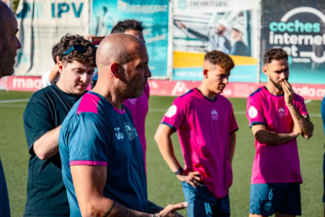 Gabri García: "Lleida, com a ciutat, podria arribar a tenir un equip de futbol professional" Gabri García: "Lleida, com a ciutat, podria arribar a tenir un equip de futbol professional"