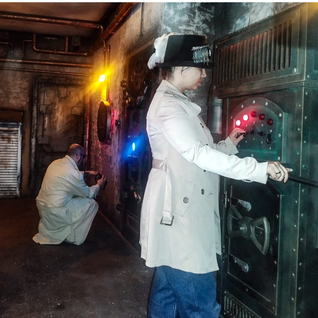 Imagen de Entrevistamos a Jorge Amelín y Raquel Solascasas de Illusion Escape Room