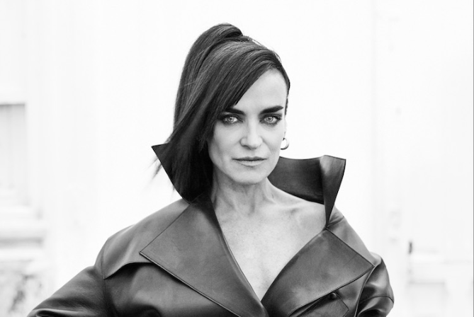 Ana Curra, en Ponferrada: 'Vestirse de monja era más valiente en nuestra época'