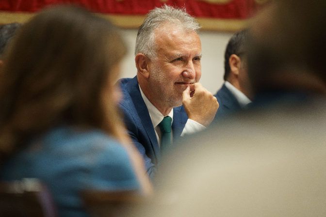 Ángel Víctor Torres se interesó por las mascarillas de Soluciones de Gestión tres meses después de la contratación | Tribunales | Cadena SER