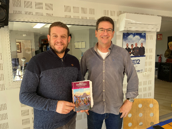 El periodista Joan Luís Ferrer presenta su último libro: 'Ibiza masificada' El periodista Joan Luís Ferrer presenta su último libro: 'Ibiza masificada'