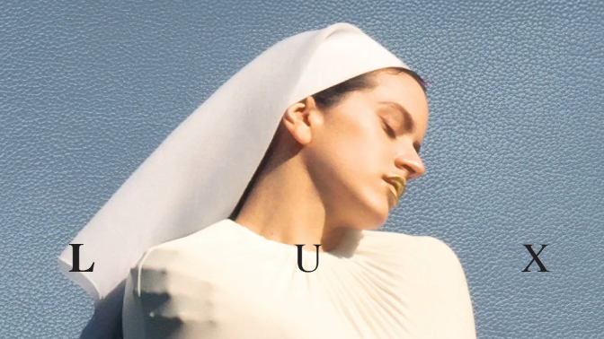 'Divinize' de Rosalia fa referència a la poma d'Adam i Eva: "Una de les grans mentides de la història"