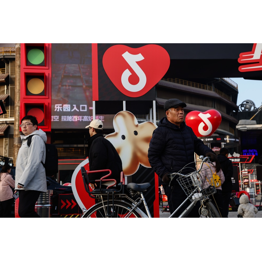 Andrés Herrera Feligreras, sinólogo, sobre el viaje del Gobierno de Navarra a China