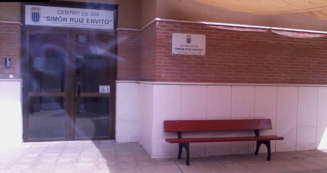 Las familias de los usuarios del Centro de Día Simón Ruiz Envito exigen un desglose de los gastos de la Fundación