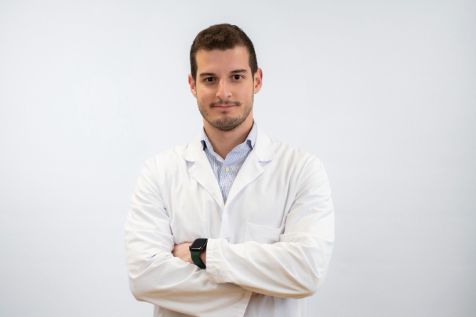 Clínica Ponferrada celebra ‘movember’, una campaña en favor de la salud masculina