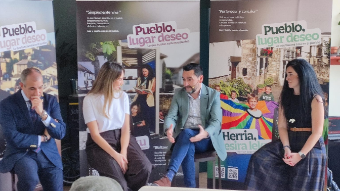 Campaña contra la despoblación: 'Pueblo, lugar deseo'