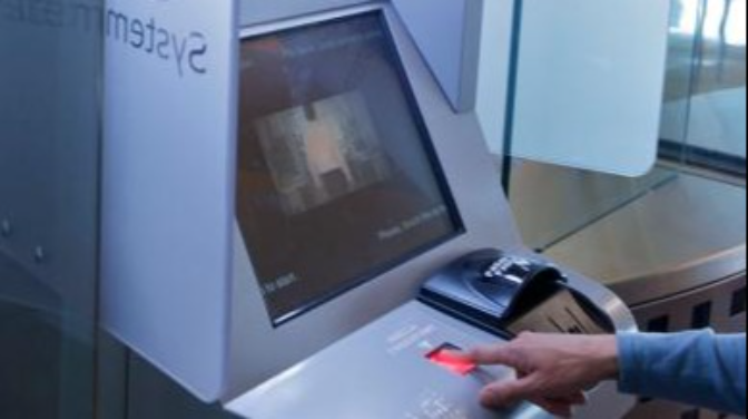 Doce policías más para el control fronterizo del aeropuerto César Manrique Lanzarote