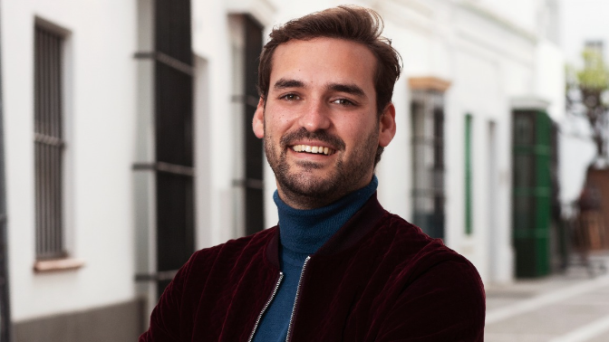 Entrevista | José Antonio Lucero, historiador, profesor de Secundaria y autor de novelas. Entrevista | José Antonio Lucero, historiador, profesor de Secundaria y autor de novelas.