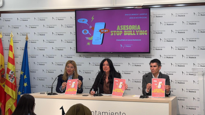 Lorena Orduna, alcaldesa de Huesca, en la presentación de la Asesoría Stop Bullying