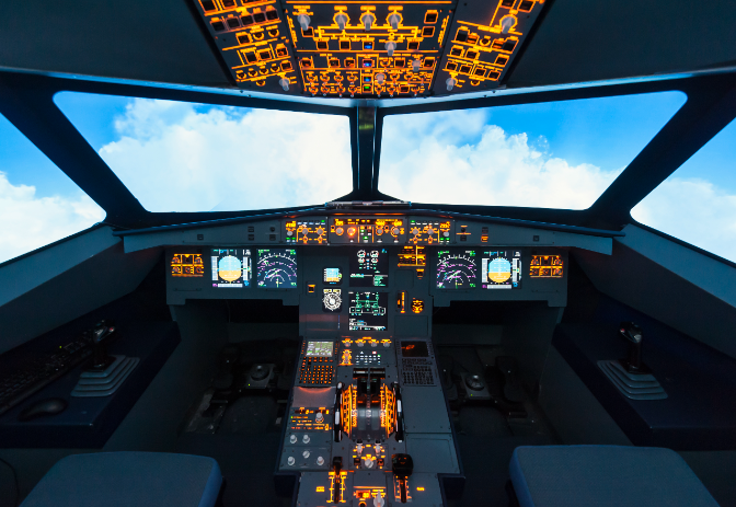 Sabíeu que els pilots d'avió no només entrenen amb simuladors de vol?