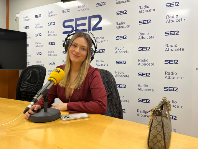 Influencers de La Mancha | Inés Chumillas, la joven albaceteña especializada en tutoriales de maquillaje