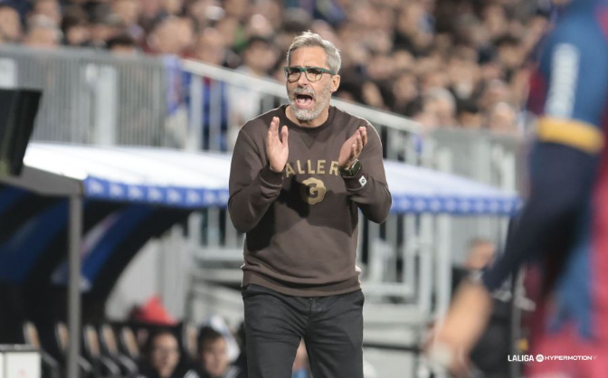 Jon Pérez Bolo analiza la derrota de la SD Huesca en el derbi con el Real Zaragoza