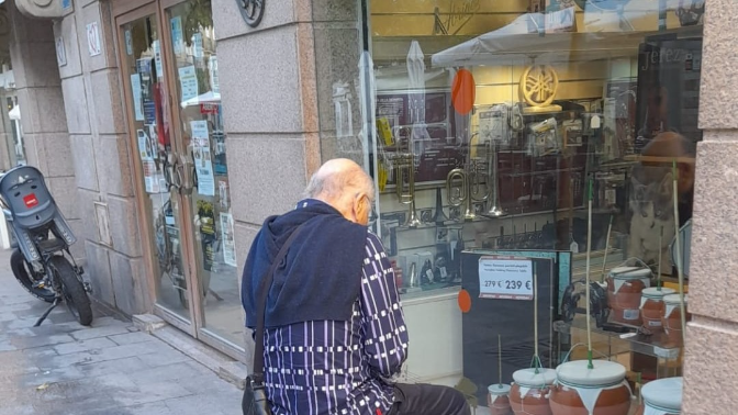 Entrevista con José Manuel Coca, artesano de la zambomba de Jerez