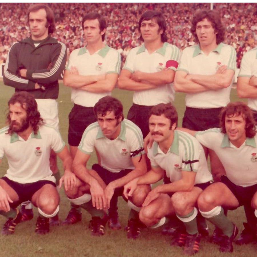 Entrevista | Los futbolistas del Racing que desafiaron al franquismo con dos brazaletes negros