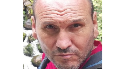 Firma de Aristóteles Moreno, periodista