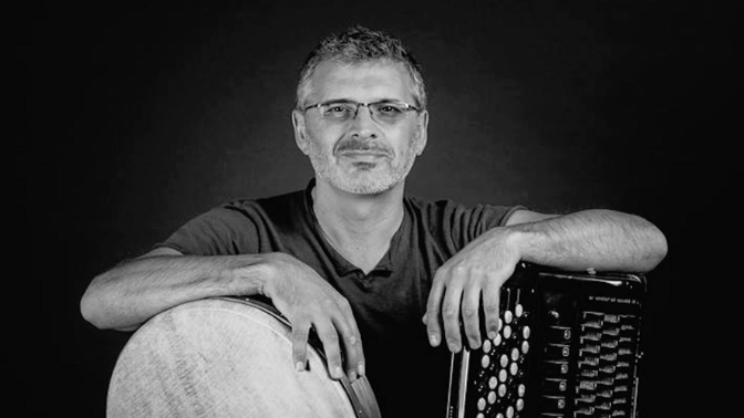 La Galería: Xosé Lois Romero La Galería: Xosé Lois Romero