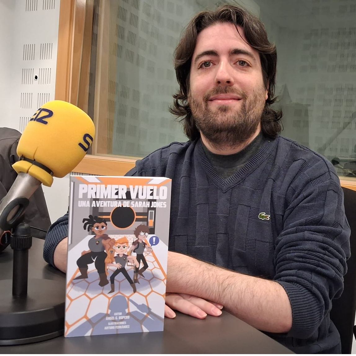 Entrevistamos al escritor leganense Angel G. Ropero