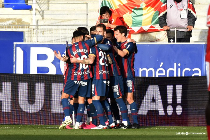 Óscar Sielva repasó la victoria de la SD Huesca ante el Sporting