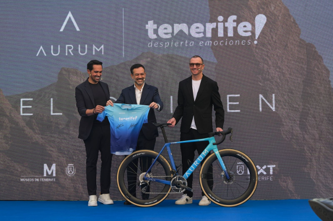 Alberto Contador presenta en Tenerife la bicicleta MAGMA TENERIFE