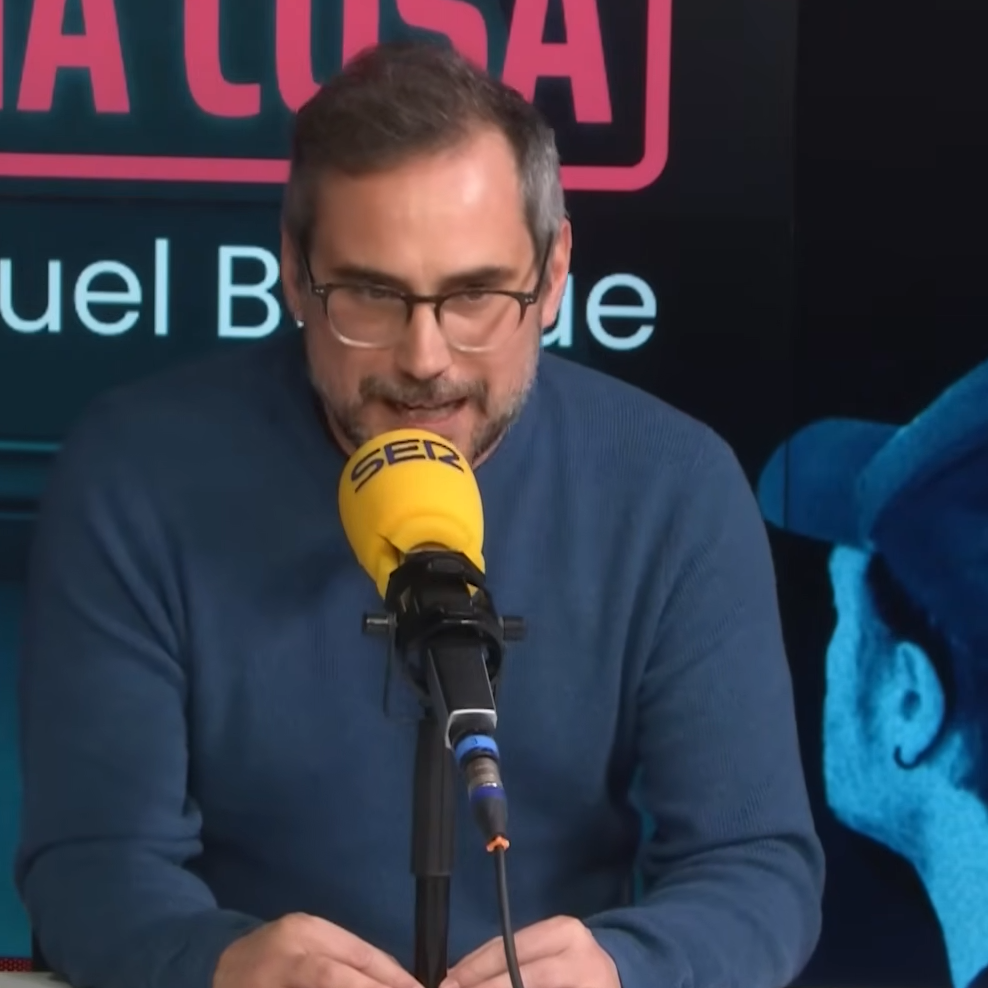 Pere Aznar reconoce que sufre de omatofobia: "Cuando hablo con alguien tengo que apartar la vista y todo"