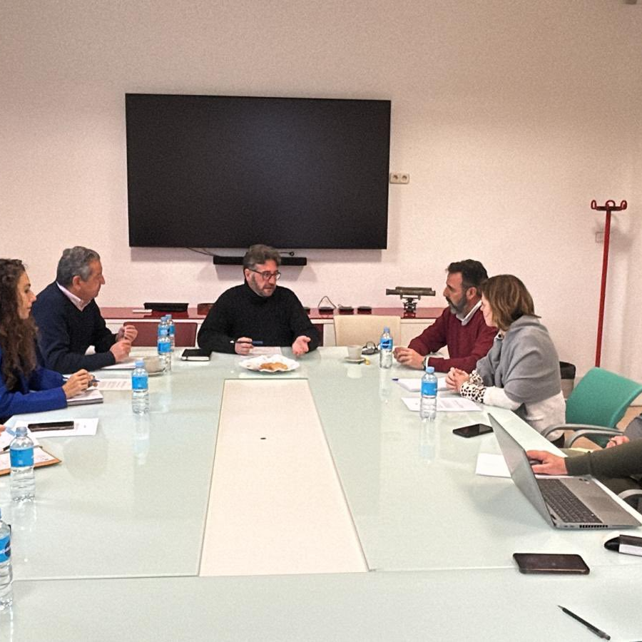 Salomón Aguado, alcalde de Pinto, habla sobre las peticiones a Renfe de más frecuencia de trenes de Cercanías en la C-3.